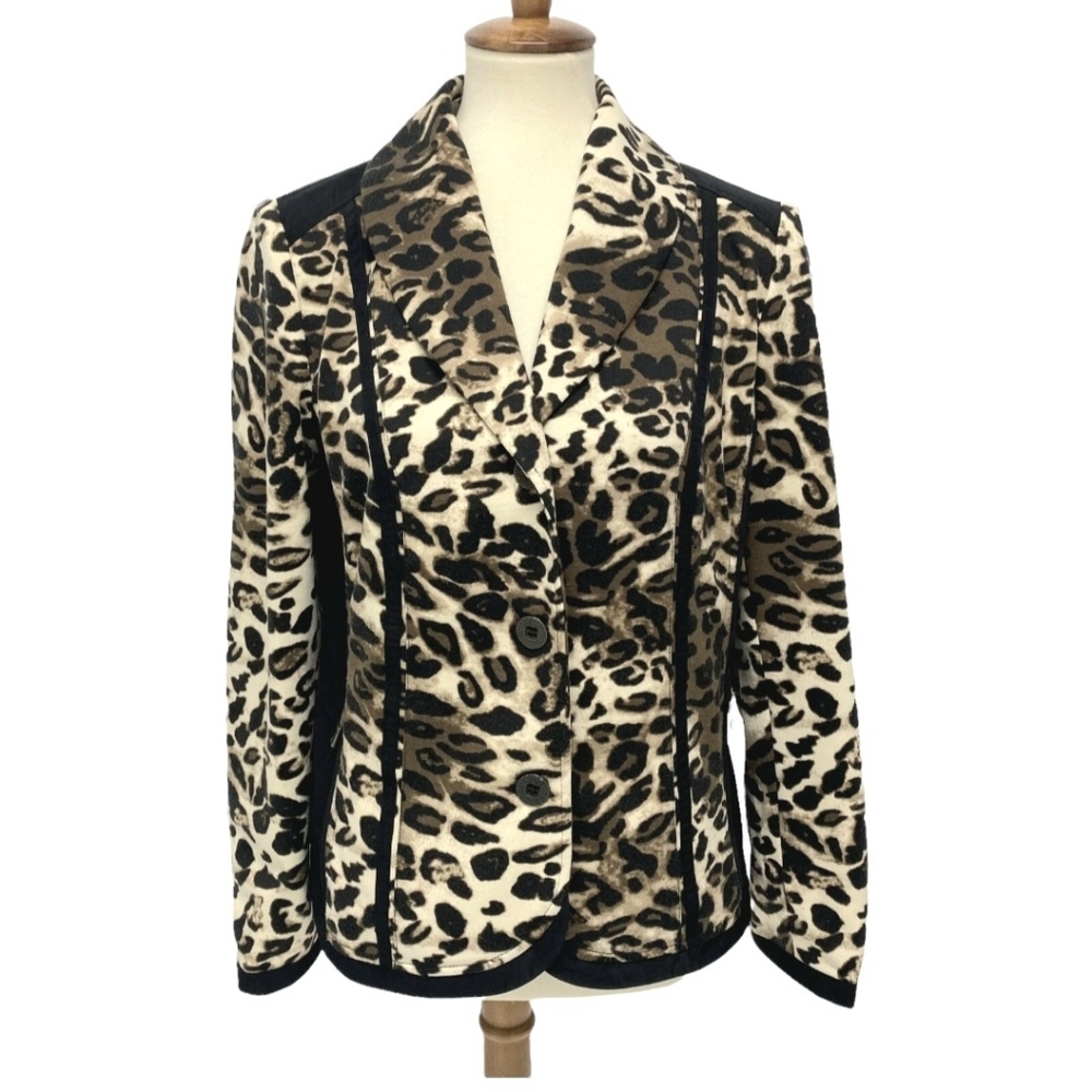 Chico’s Leopard Print Mixed Media Button Front Jacket Size 0 (Fits Small/4-6)